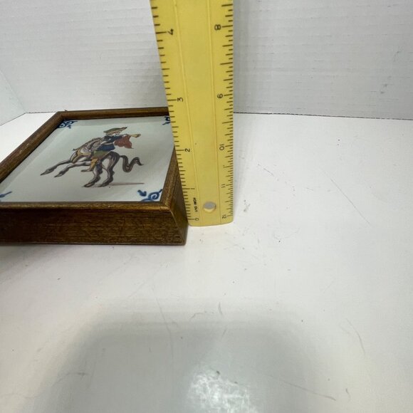 Vintage Royal Makkum Tichelaar Ceramic Tile Painting with Gold Wooden Frame - Picture 11 of 11